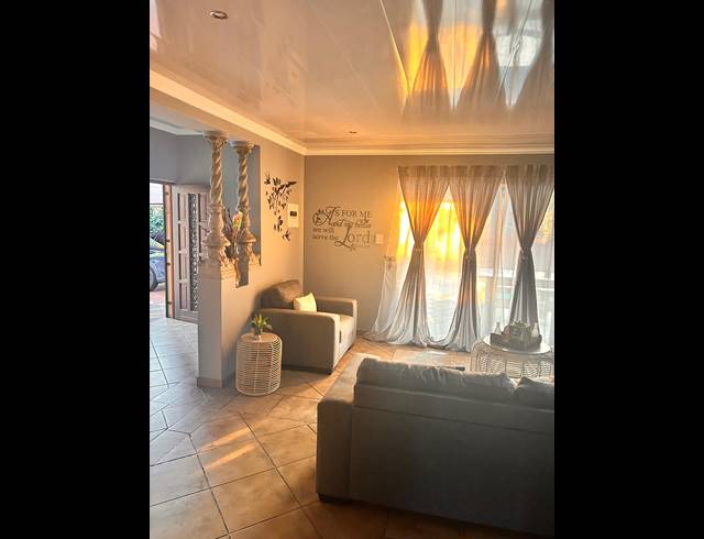 4 BEDROOM HOUSE FOR SALE IN EERSTERUST